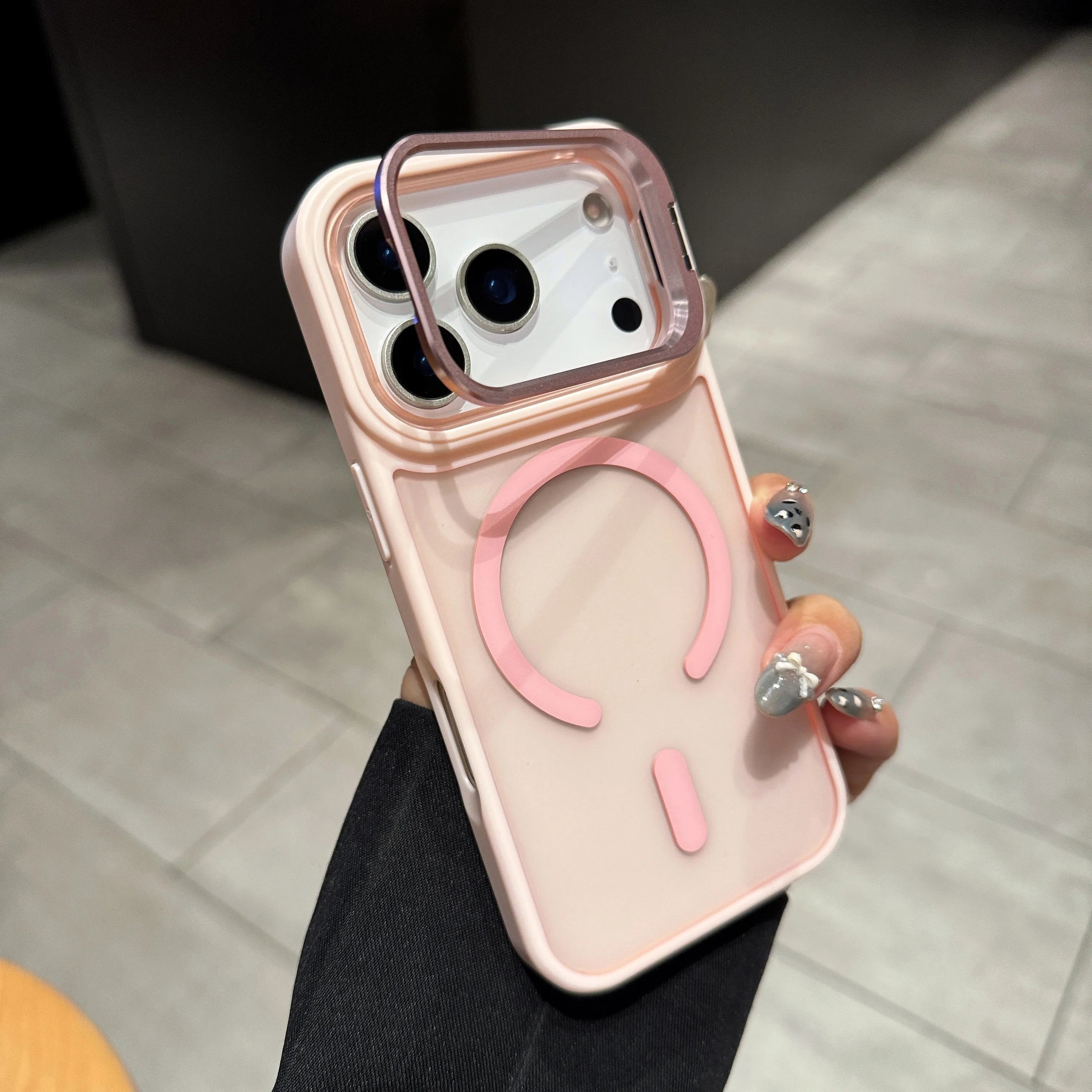 Luxus-Hülle für iPhone 17 mit Ständer & Metallring