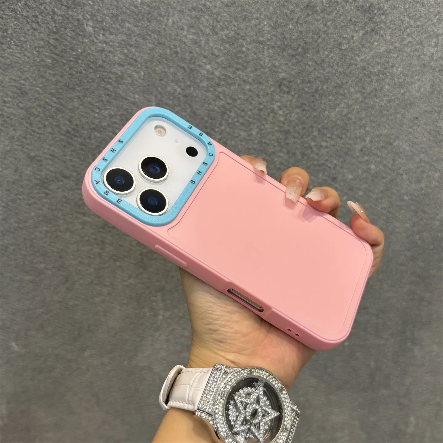 Kontrastfarbige Hülle für iPhone 17 Pro Max – Slim Silikon Case