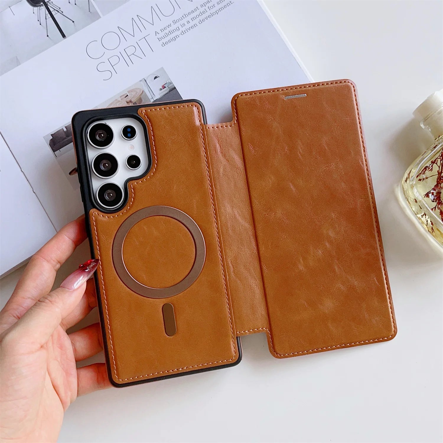 Luxus Lederhülle mit RFID & MagSafe für Galaxy S25