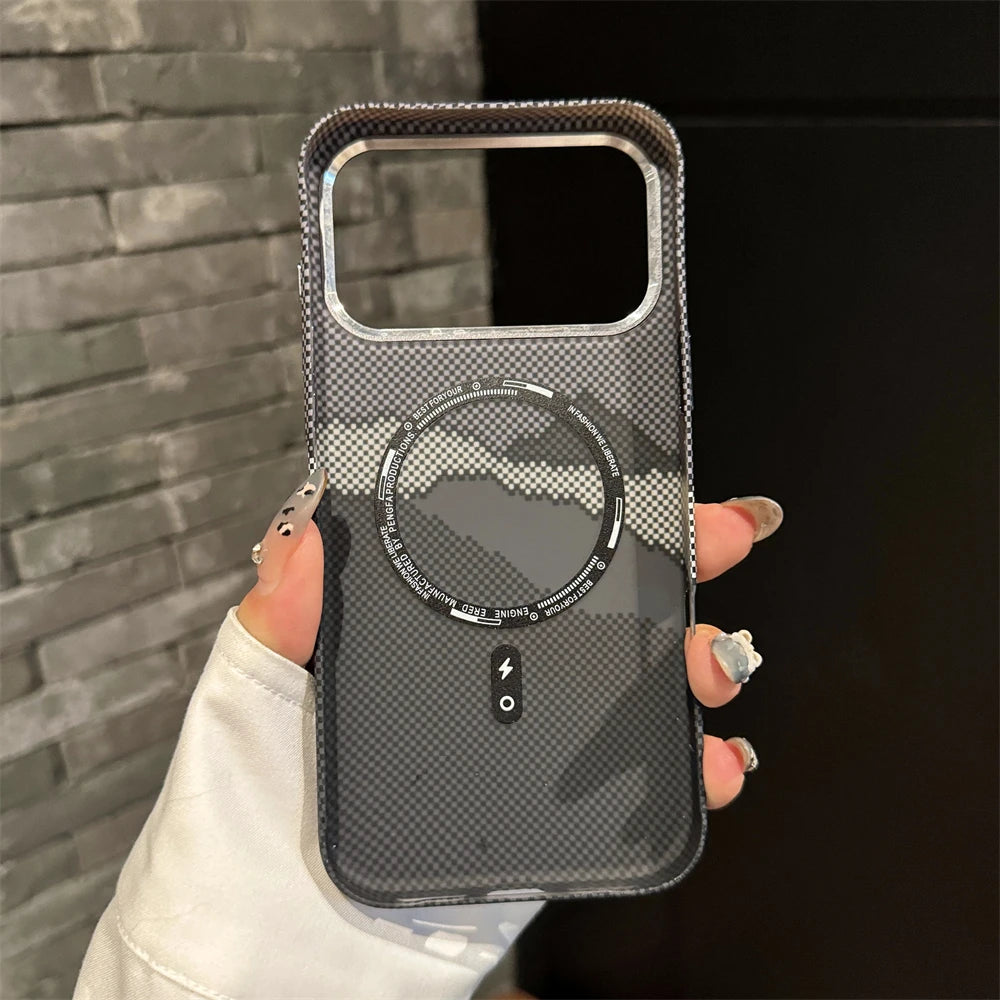 Kohlefaser MagSafe Hülle matt für iPhone 17