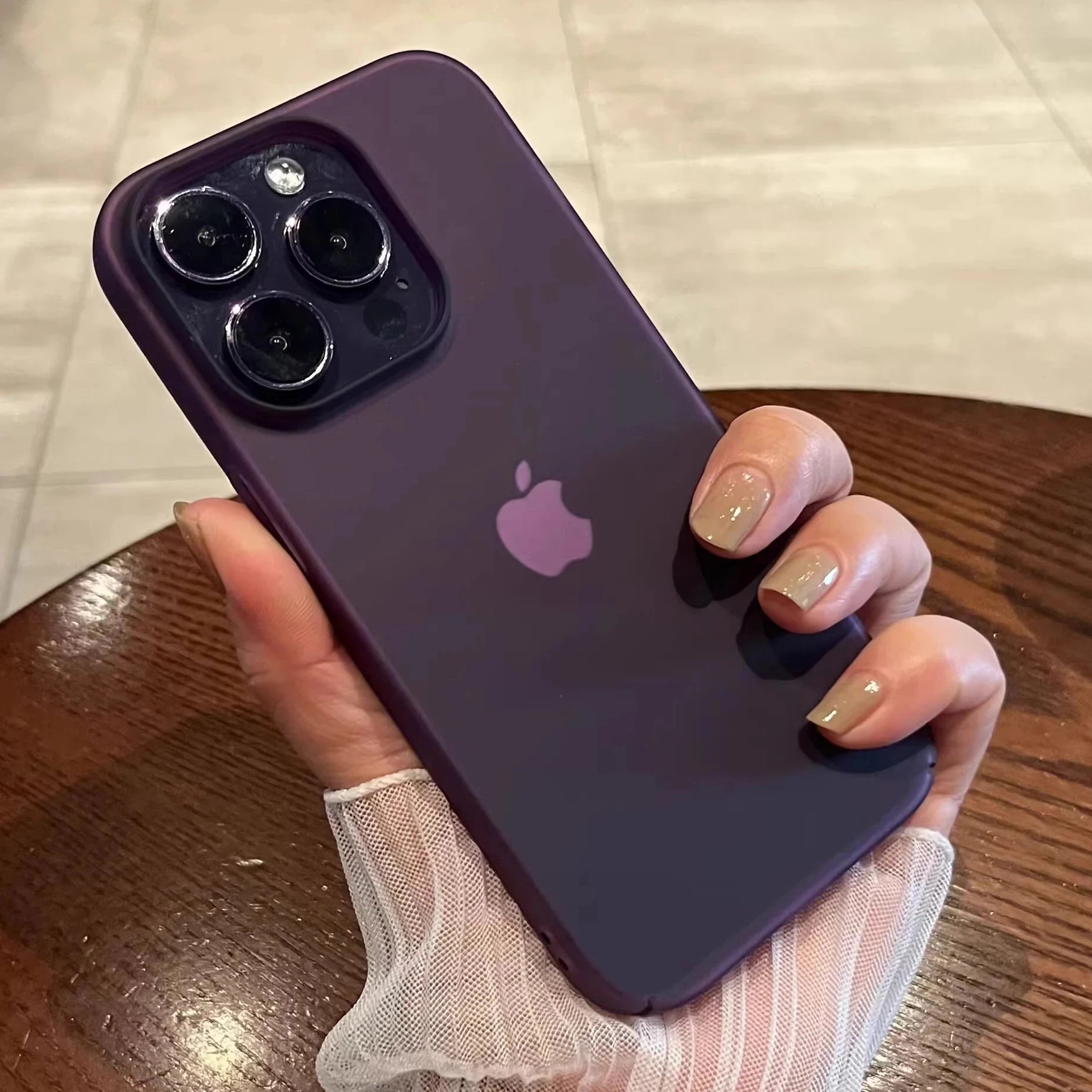 Ultradünne matte PC-Hülle iPhone 16–12 Pro Max