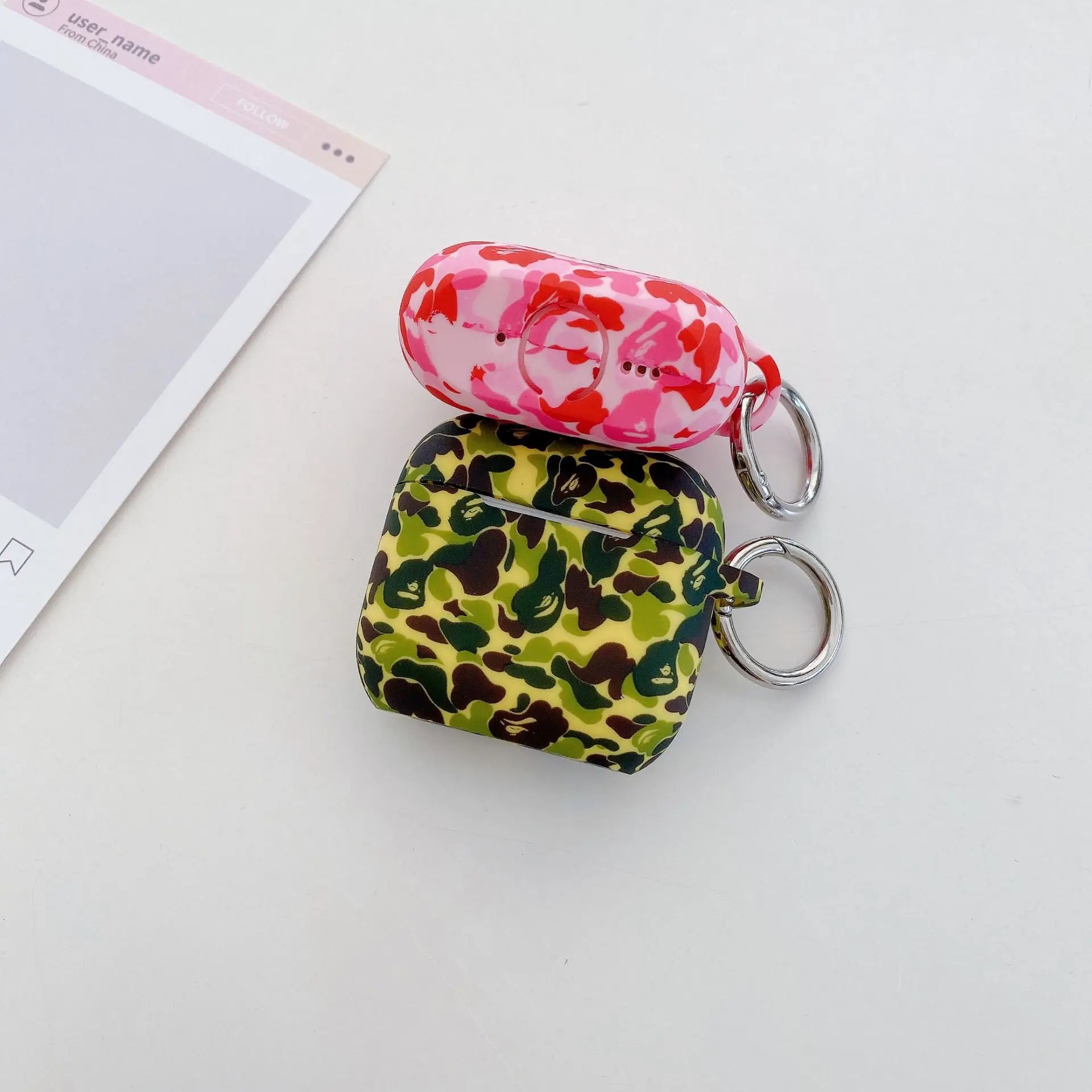 Camo Silikonhülle für AirPods 4 mit Schlüsselband
