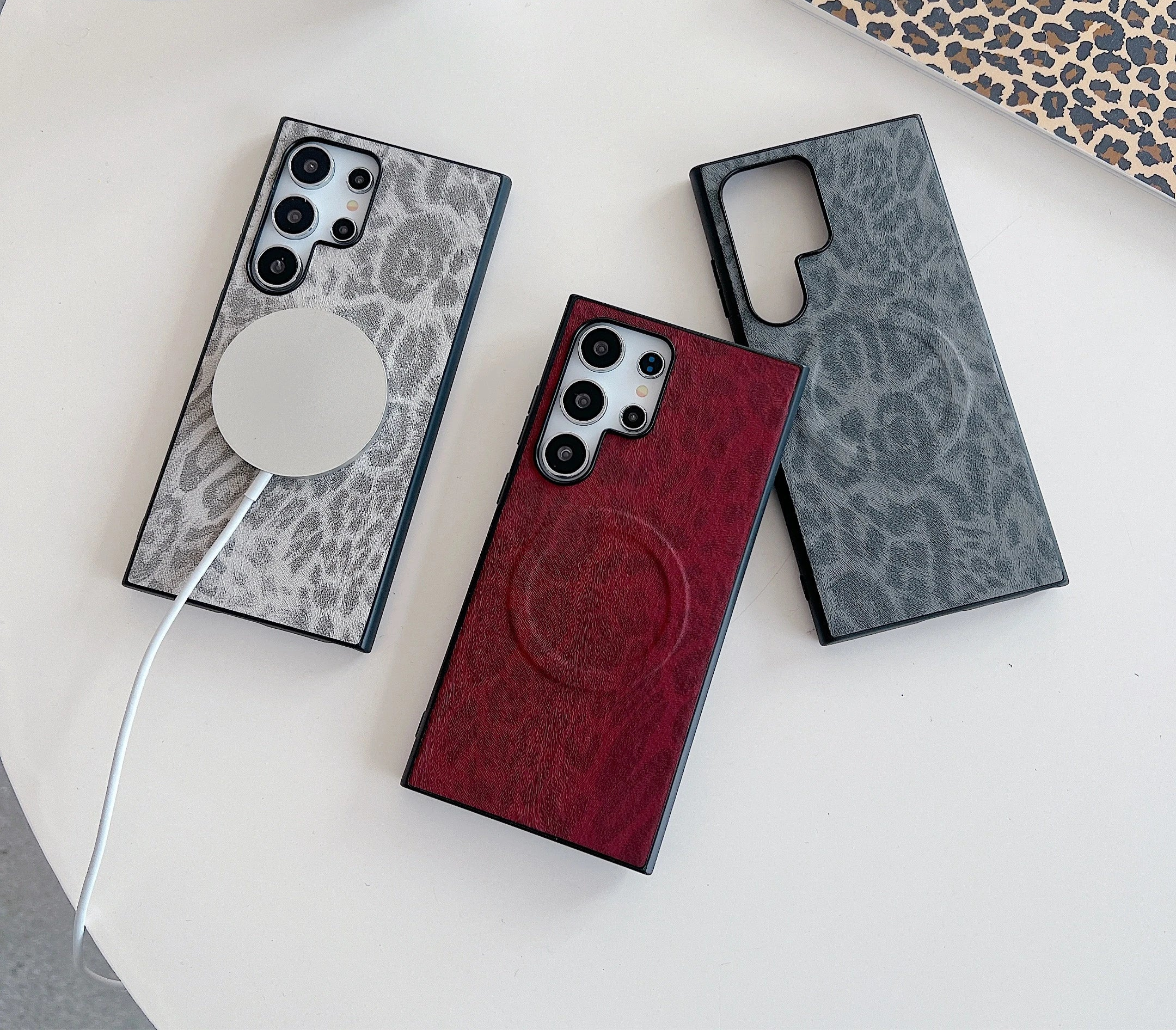 Leoparden Magnet Hülle mit MagSafe Funktion