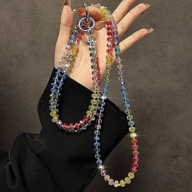 Bunter Perlen Handy-Anhänger als Sommer-Accessoire