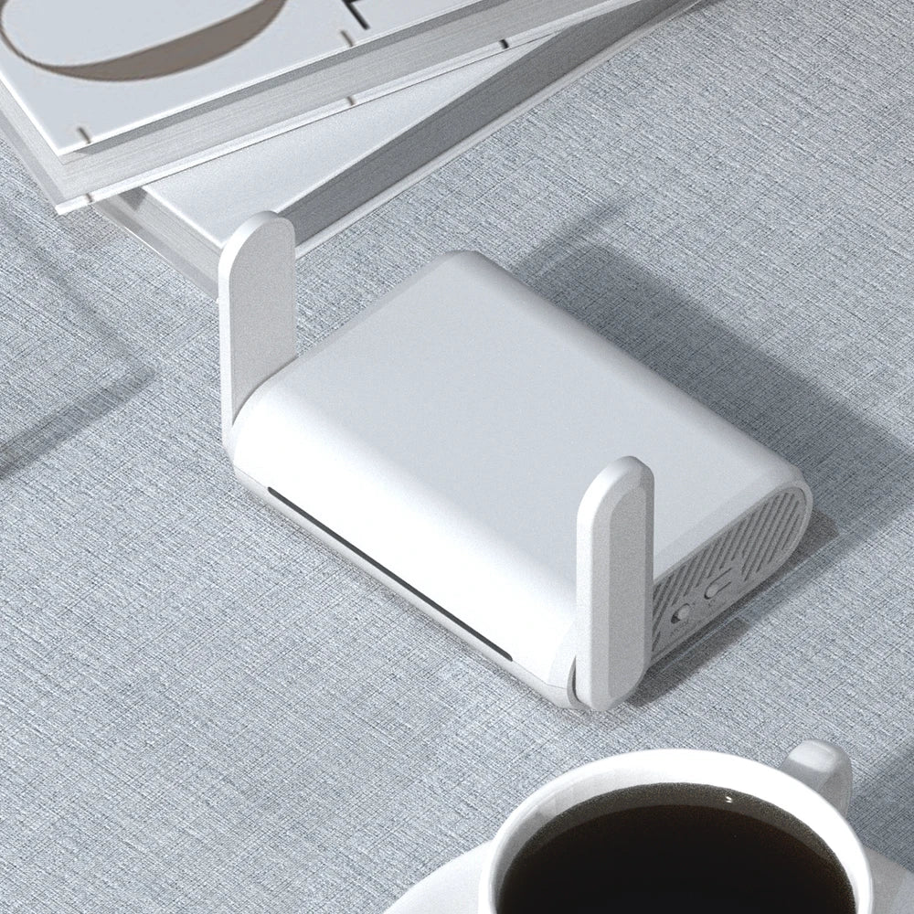 Compact dual-band Gigabit travel Wi-Fi router