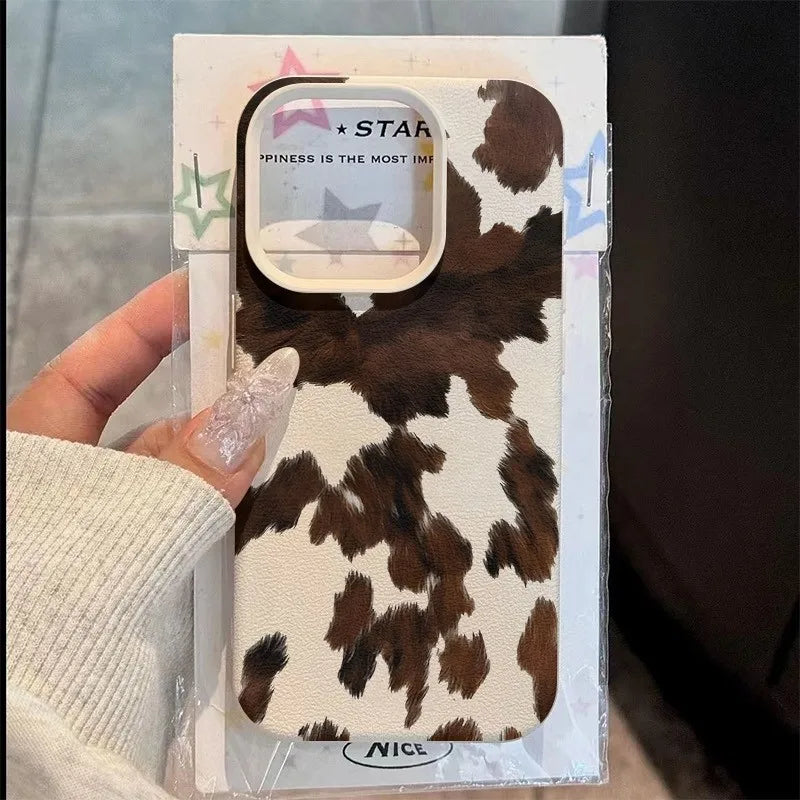 Braune Kuhfell-Leder Handyhülle für iPhone 17