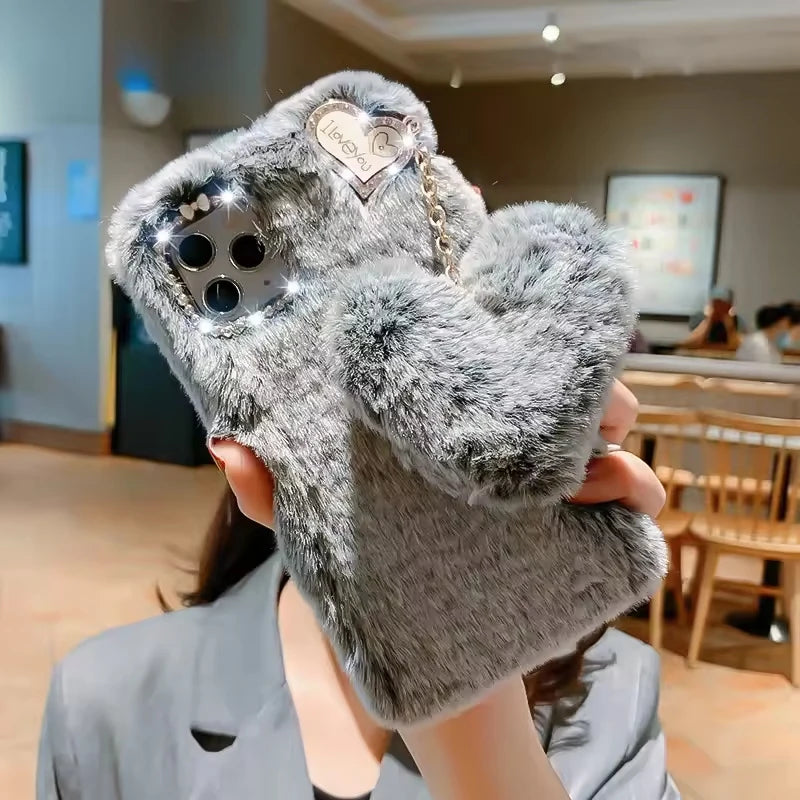 Luxuriöse Plüschhülle mit Diamantdekor
