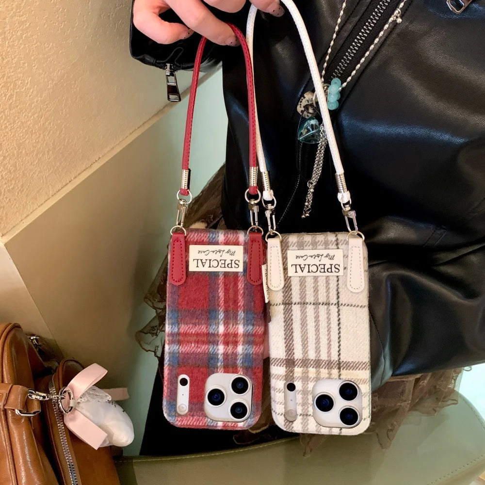 Plüschhülle Retro Stil für iPhone 17 Stoßfest