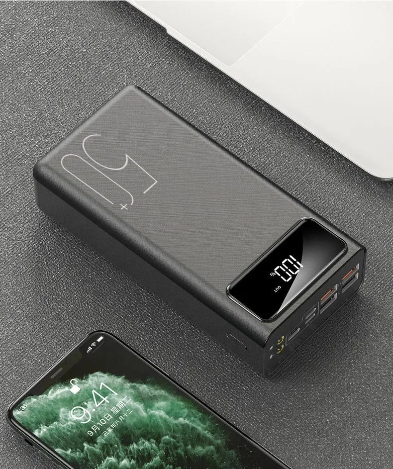 Powerbank 30000/40000 mAh Schnellladegerät