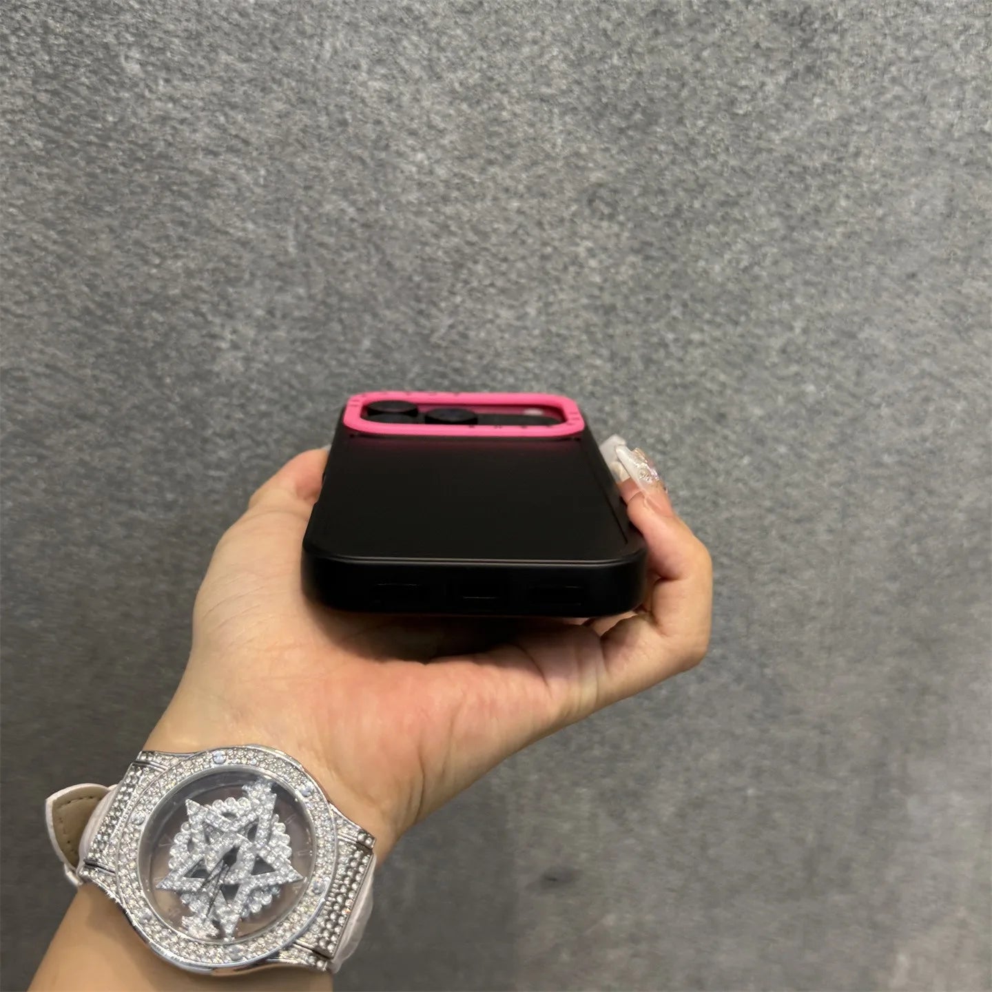 Kontrastfarbige Hülle für iPhone 17 Pro Max – Slim Silikon Case