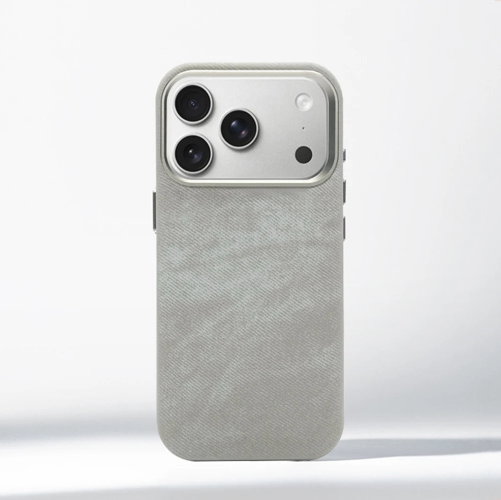 Stoßfeste Lederhülle mit Magnet für iPhone 17